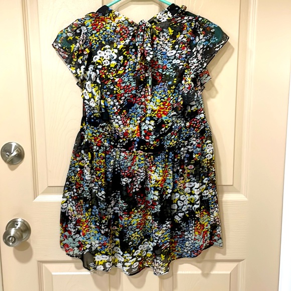 American Rag CIE beautiful floaty flowered sheer top - SZ M. C-HC - Picture 4 of 7